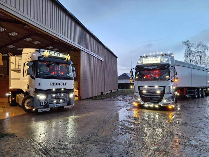Camion de livraison de marchandises Seine-Maritime